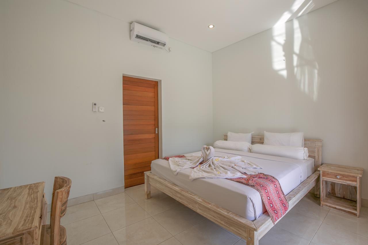 Aghasvina Guest House Canggu Buitenkant foto