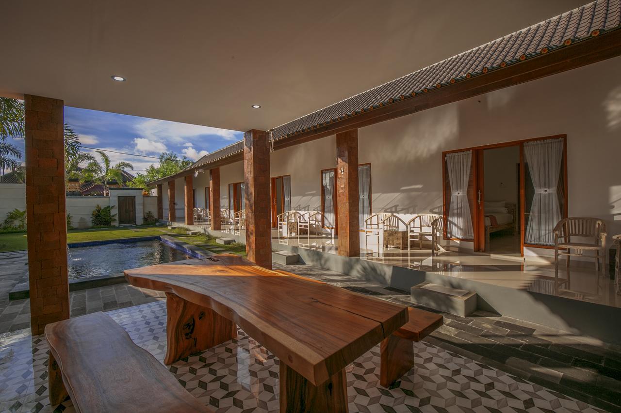 Aghasvina Guest House Canggu Buitenkant foto