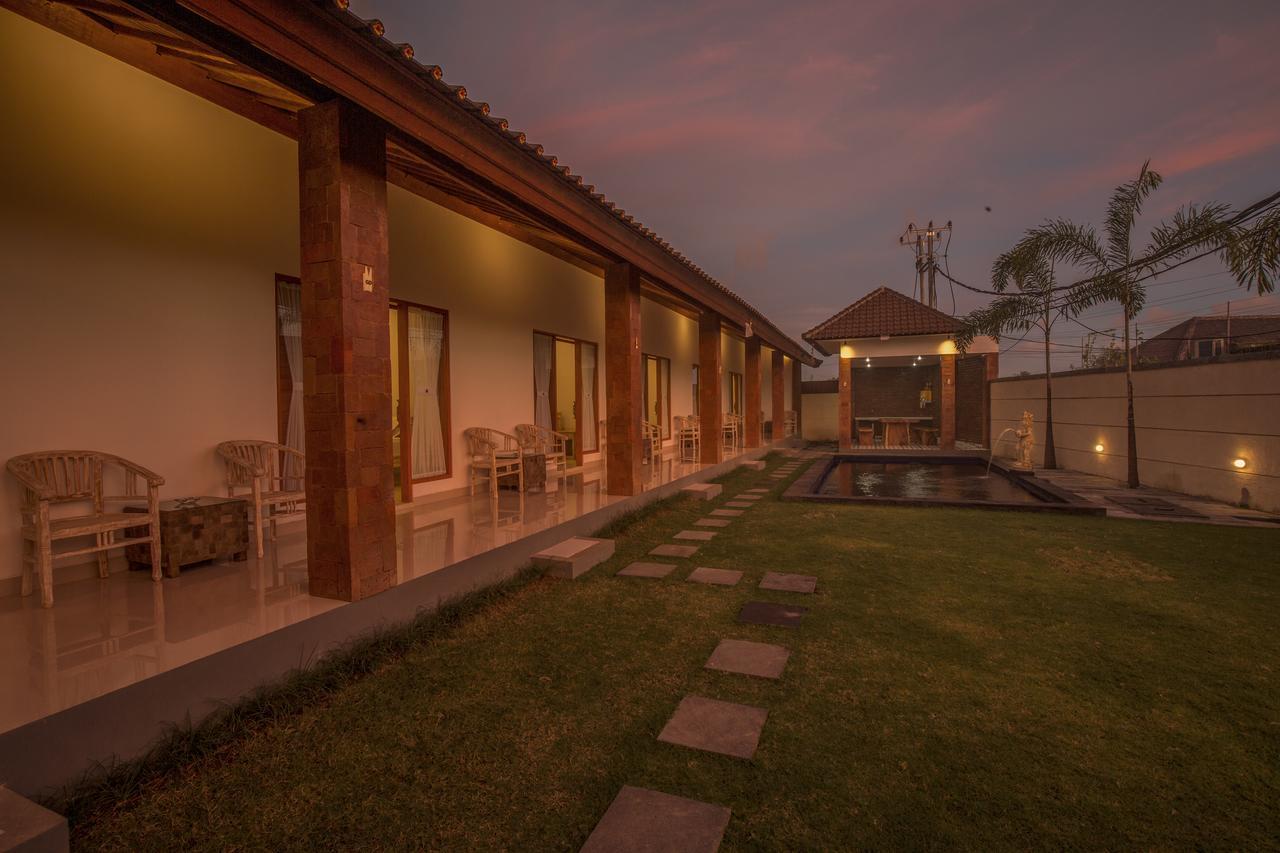 Aghasvina Guest House Canggu Buitenkant foto