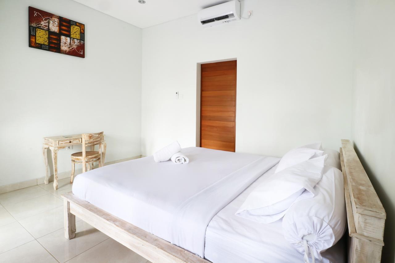 Aghasvina Guest House Canggu Buitenkant foto