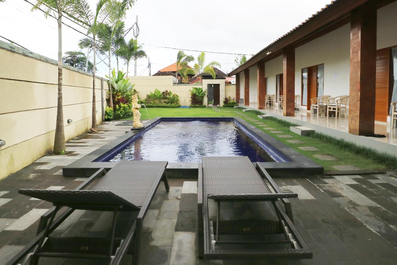 Aghasvina Guest House Canggu Buitenkant foto