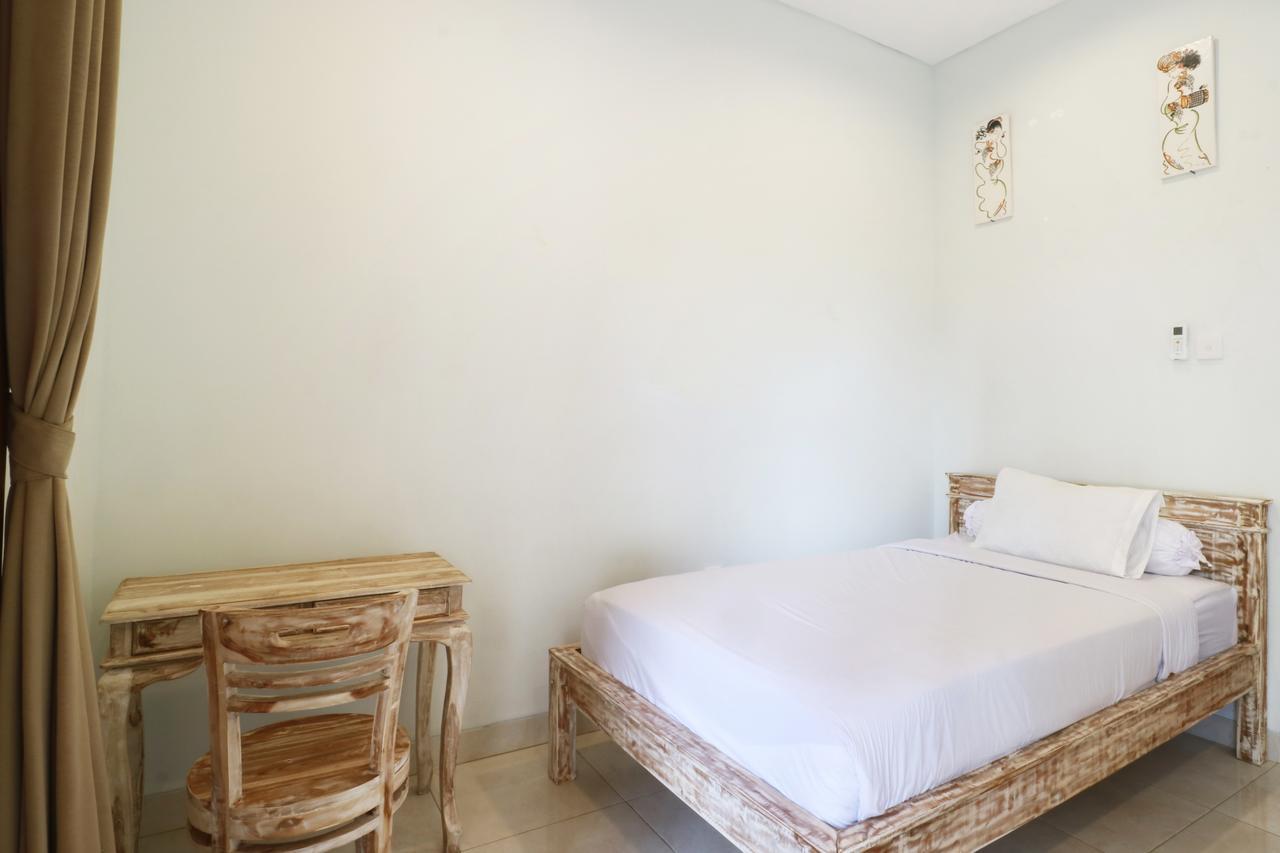 Aghasvina Guest House Canggu Buitenkant foto