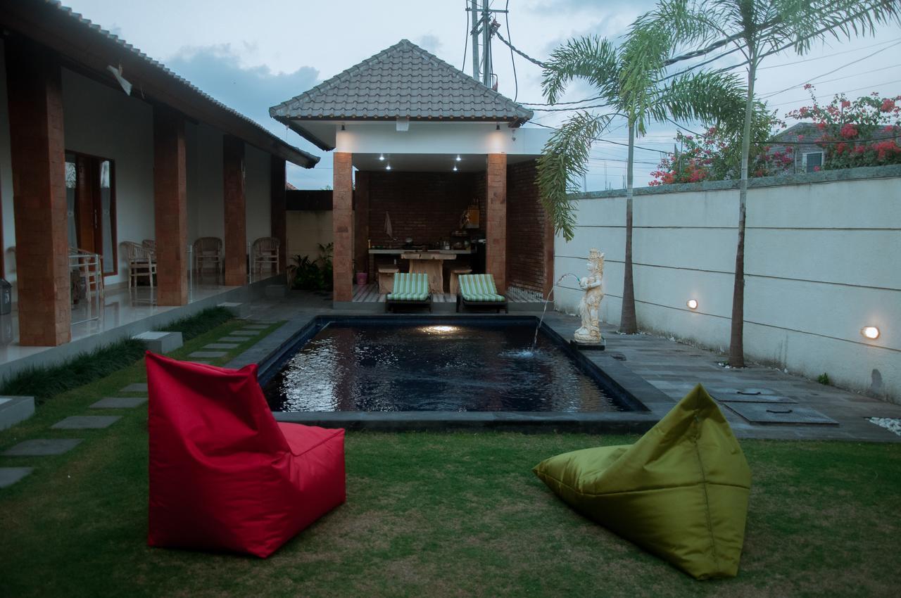 Aghasvina Guest House Canggu Buitenkant foto