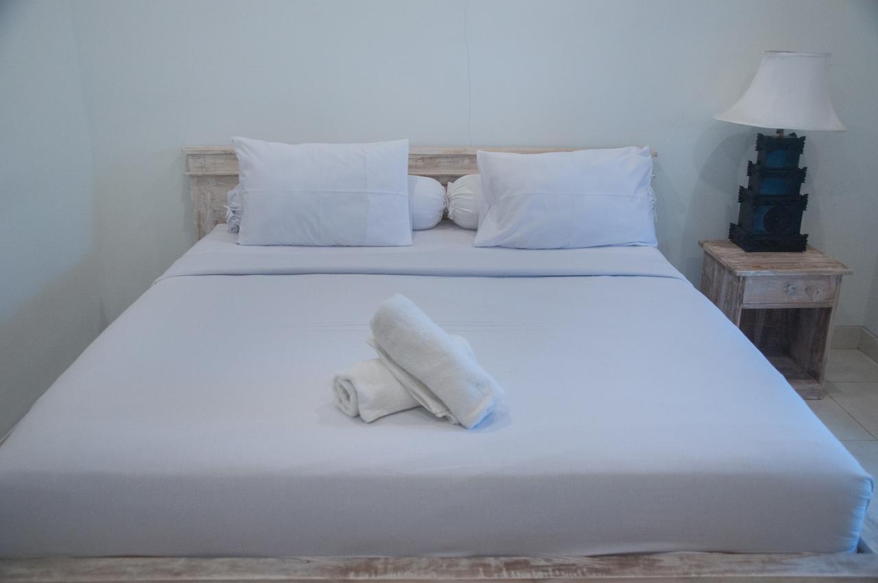 Aghasvina Guest House Canggu Buitenkant foto